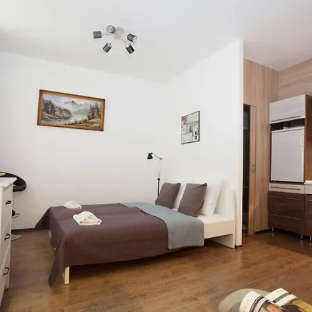 Very Central, Comfy *